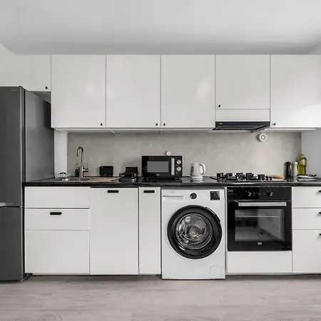 Apartment Goclaw - 48m2, Balcony - By Rentujemy