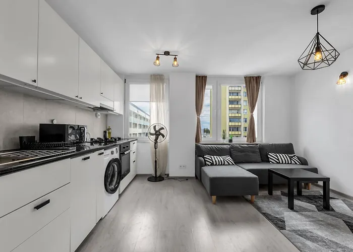 Goclaw - 48m2, Balcony - By Rentujemy Apartment *