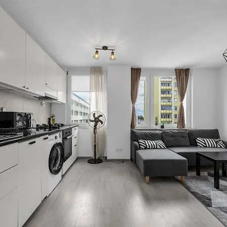 Goclaw - 48m2, Balcony - By Rentujemy Apartment *
